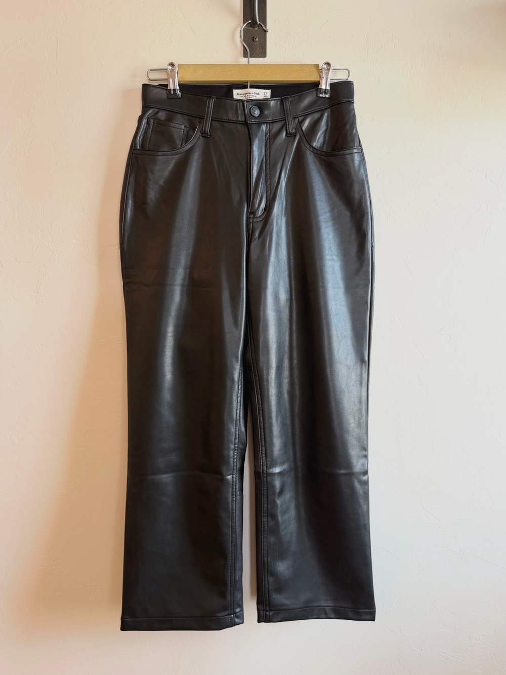 Abercrombie & Fitch ‘90s Relaxed HR Leather Pants